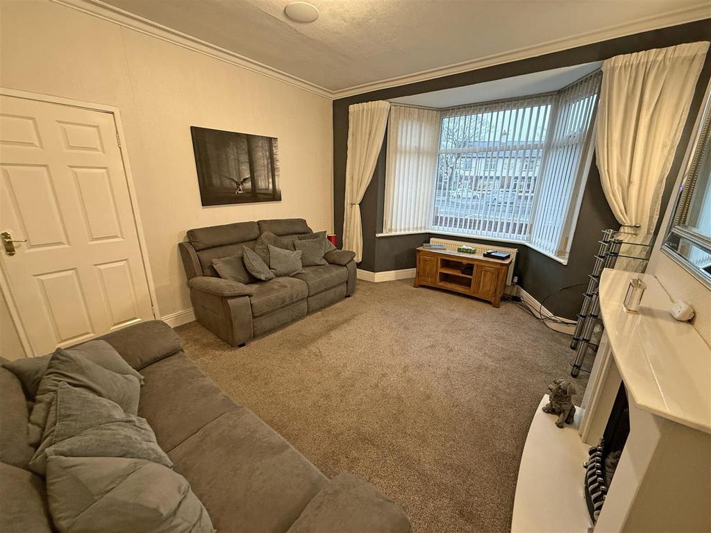 Living room a2.jpg