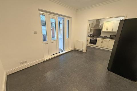 3 bedroom terraced house for sale, Billy Mill Avenue, North Shields