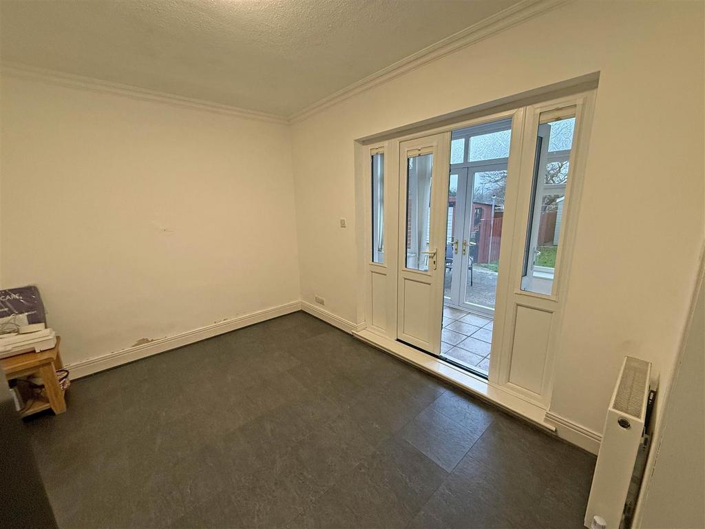 Dining room a2.jpg