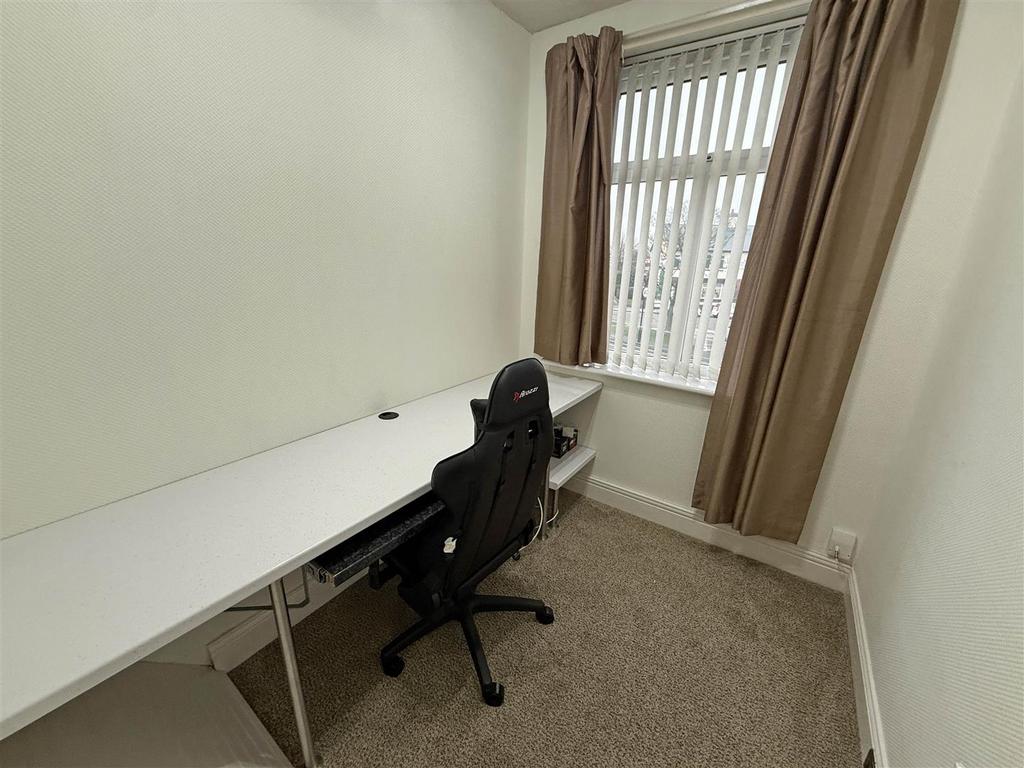 Bedroom 2.jpg