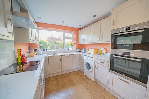 undefined, Lightwood Close, Knowle, B93
