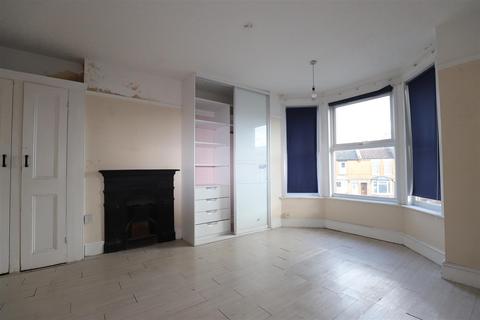 3 bedroom end of terrace house for sale, Postley Road, Maidstone