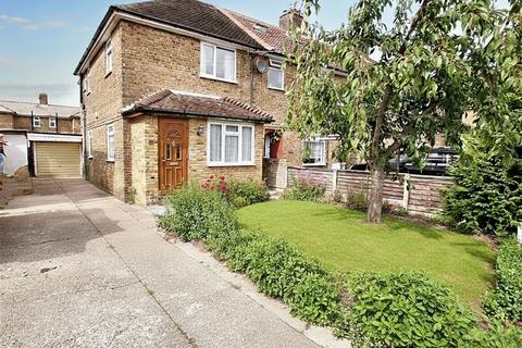 undefined, Castle Avenue, Yiewsley, UB7