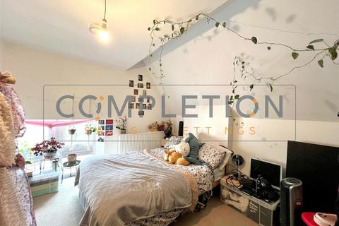 undefined, 121 Cannon Street road, Whitechapel E1