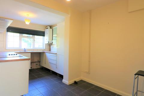 3 bedroom terraced house to rent, Cecil Crescent, Hatfield, AL10