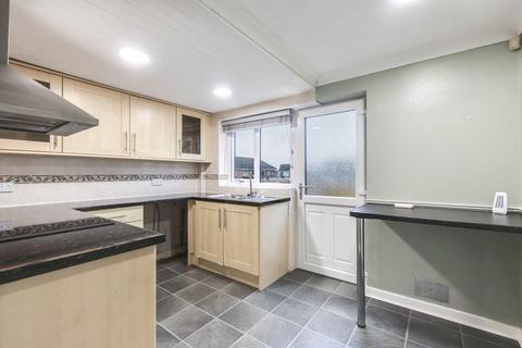2 bedroom terraced house for sale, Woodlea Grove, Yeadon, Leeds, West Yorkshire, LS19