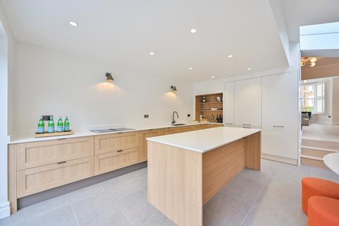 5 bedroom terraced house for sale, Craster Road, London, SW2