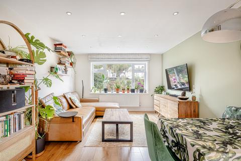 2 bedroom maisonette for sale, Bryan Road, Bishop's Stortford, Hertfordshire, CM23