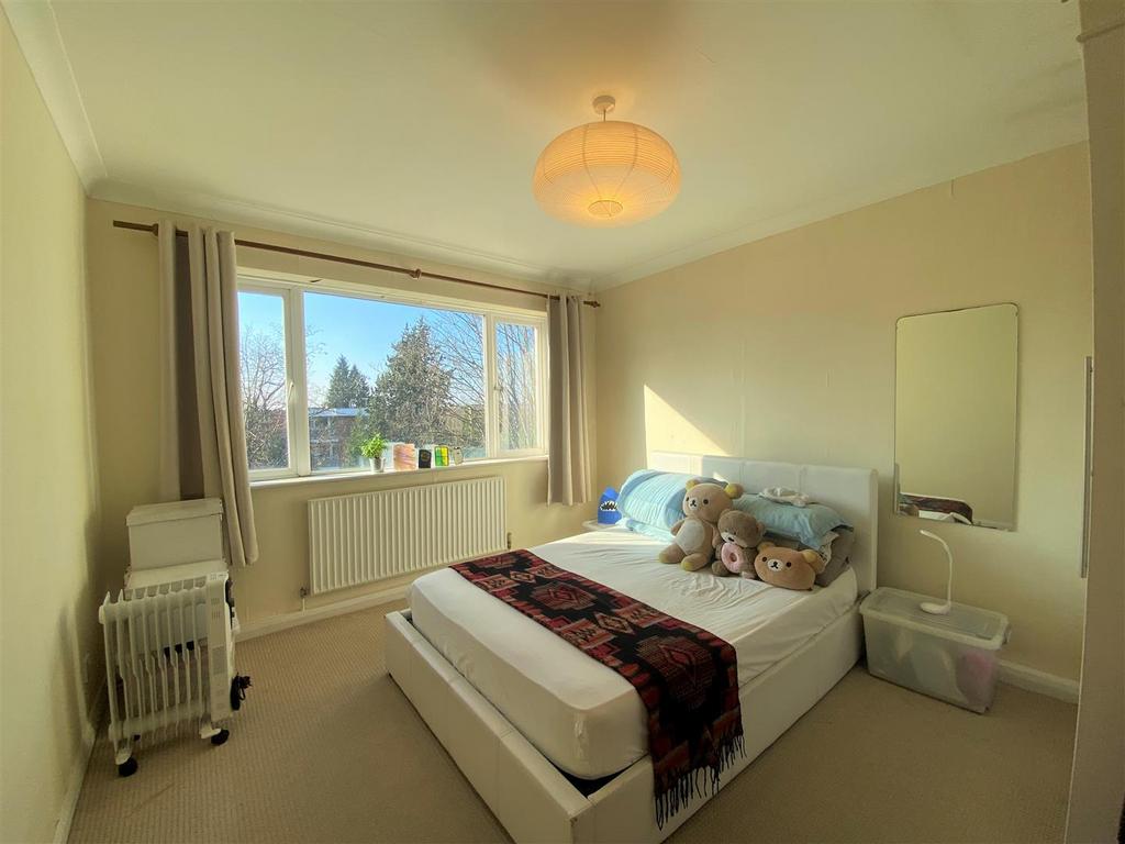 Main Bedroom 1.jpg