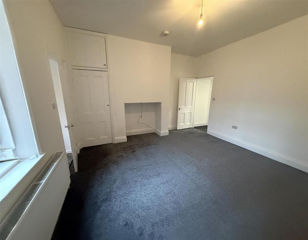 Living room a2.jpg