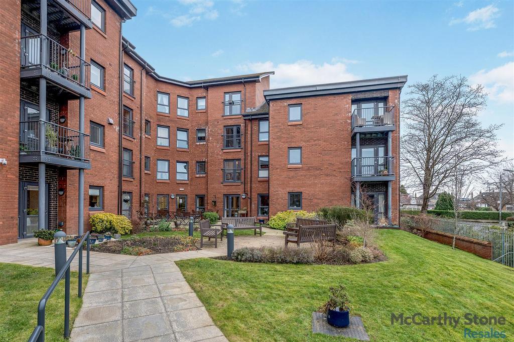 Rear Garden2-5.jpg