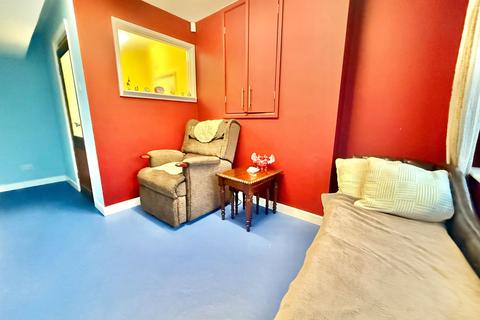 3 bedroom detached house for sale, Oakham Road, Dudley DY2