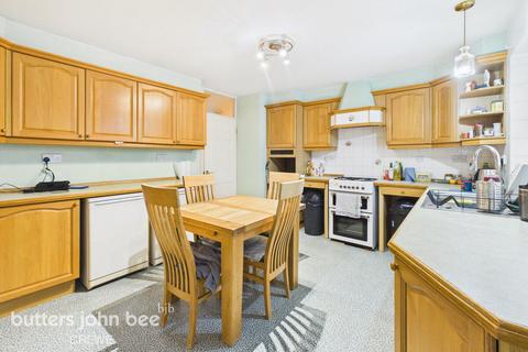 4 bedroom detached bungalow for sale, The Backlands, Crewe