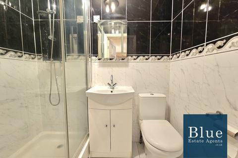 3 bedroom semi-detached house to rent, Clare Road, Staines-upon-Thames, TW19