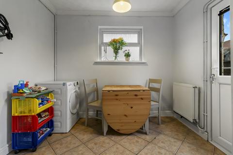 undefined, Worcester WR5