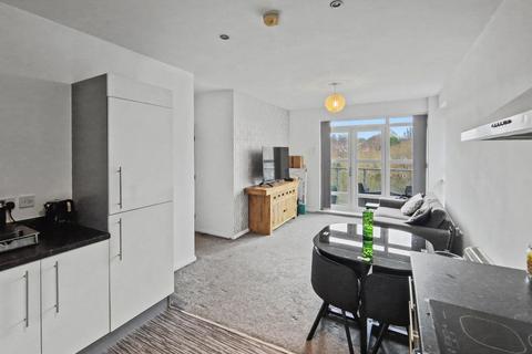 undefined, Radcliffe New Road, Radcliffe, M26