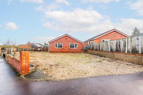 3 bedroom detached bungalow for sale, Valley Side Road, Norwich