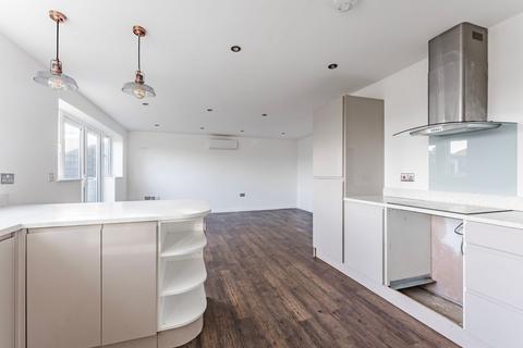 3 bedroom detached bungalow for sale, Valley Side Road, Norwich