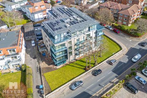 Wollstonecraft Road, Bournemouth, BH5 1