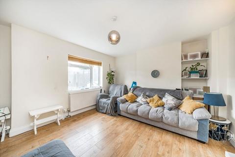 4 bedroom end of terrace house for sale, Syon Lane, Isleworth TW7