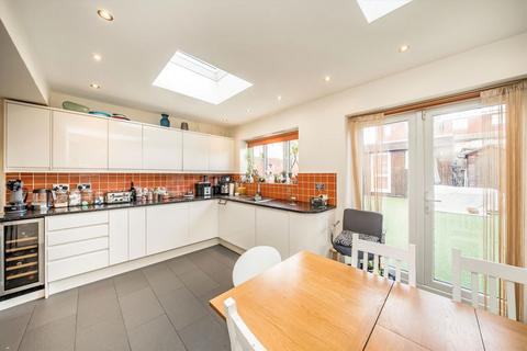 4 bedroom end of terrace house for sale, Syon Lane, Isleworth TW7