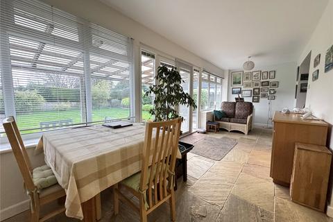 2 bedroom bungalow for sale, Hazelwood Avenue, New Milton, Hampshire, BH25