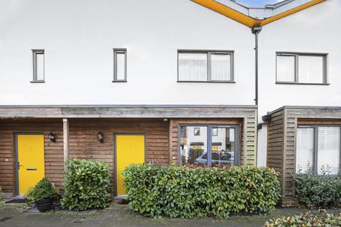 Jolly Mews, London, SW16