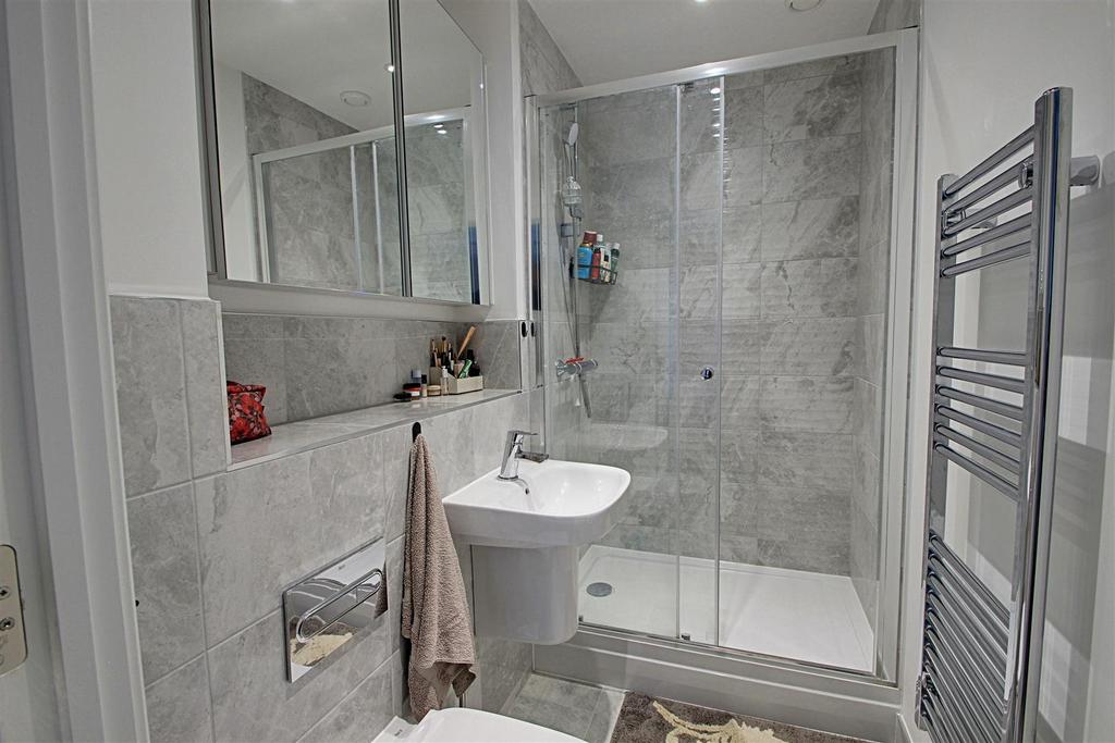 Ensuite.jpg
