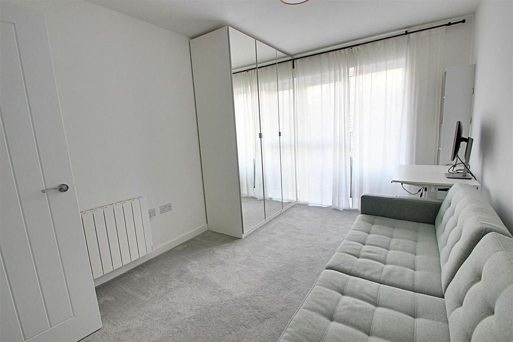 Bedroom 2 (1).jpg