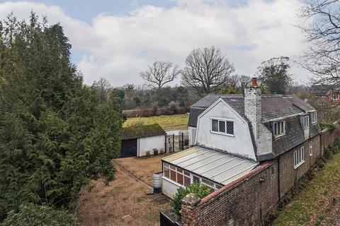 4 bedroom detached house for sale, Cogmans Lane, Smallfield, Surrey, RH6