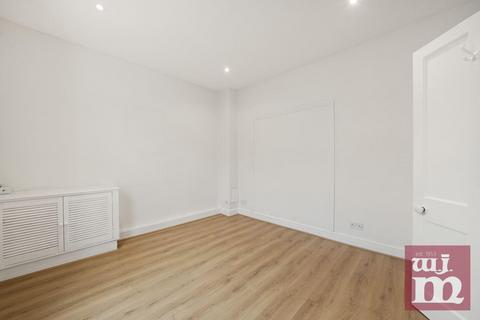 undefined, Bromley Street, Stepney, E1