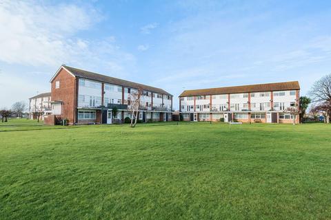 2 bedroom flat for sale, St. Thomas Court, Pagham, PO21