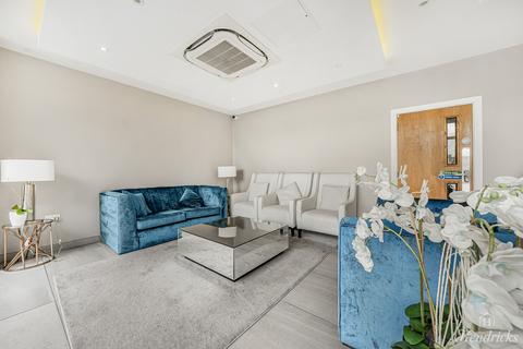 undefined, Victoria Avenue, Southend-on-sea, SS2 6
