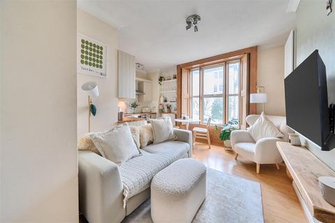 2 bedroom apartment for sale, Cadogan Road, Surbiton