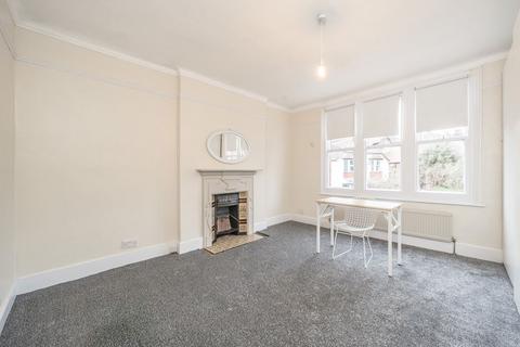 2 bedroom flat to rent, Stanthorpe Road, London SW16