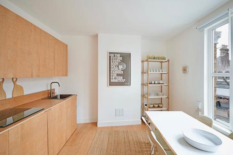3 bedroom maisonette for sale, Bellenden Road II, London SE15