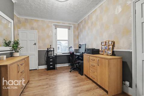 3 bedroom semi-detached house for sale, St Osyth Road, Clacton-On-Sea