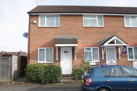 undefined, Courtenay Mews, Woking GU21