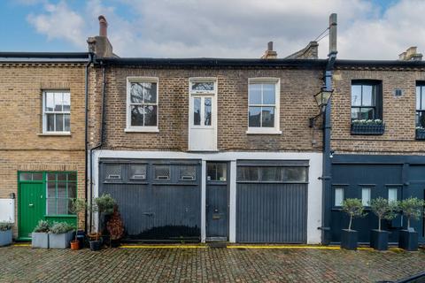 2 bedroom flat to rent, Russell Gardens Mews, London W14