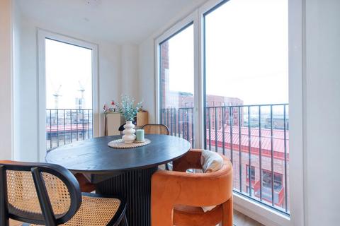 2 bedroom flat to rent, Hawser Lane, London E14
