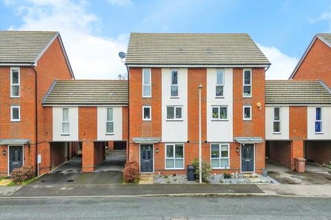 undefined, Fullbrook Avenue, Spencers Wood, Reading, Berkshire, RG7