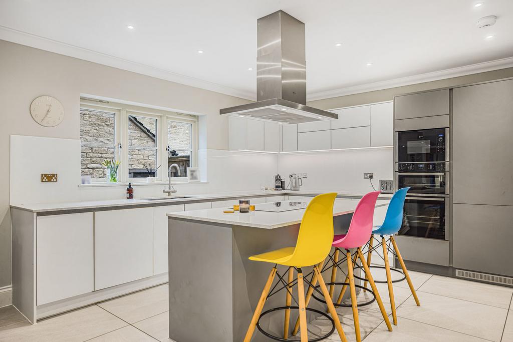 Kitchen Family Room