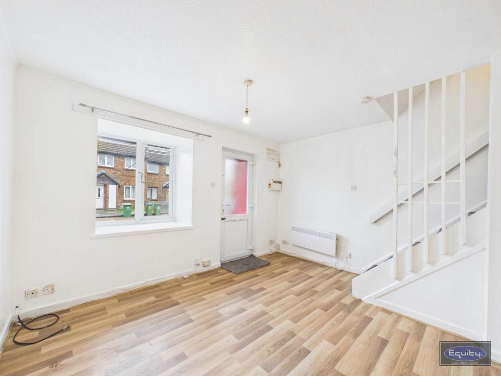 Living Room (3)