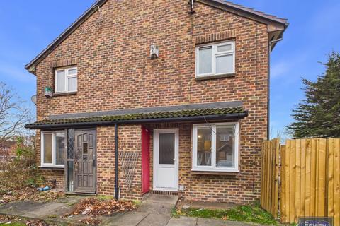 1 bedroom end of terrace house to rent, Bernal Close, London, SE28