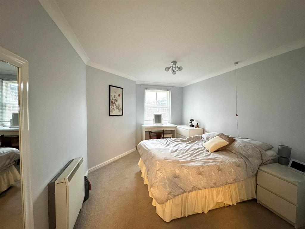 Master Bedroom 1.jpeg