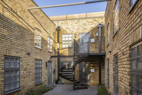 1 bedroom flat to rent - Elm Grove, London SW19