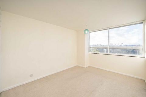undefined, Lower Mortlake Road, Richmond TW9