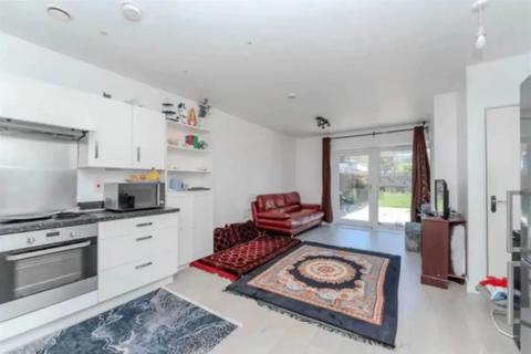 undefined, Salisbury Road, Southall