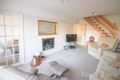 3 bedroom semi-detached house for sale, Adam Avenue, Ellesmere Port CH66