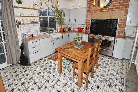 2 bedroom terraced house for sale, Oulton Lane, Leeds LS26